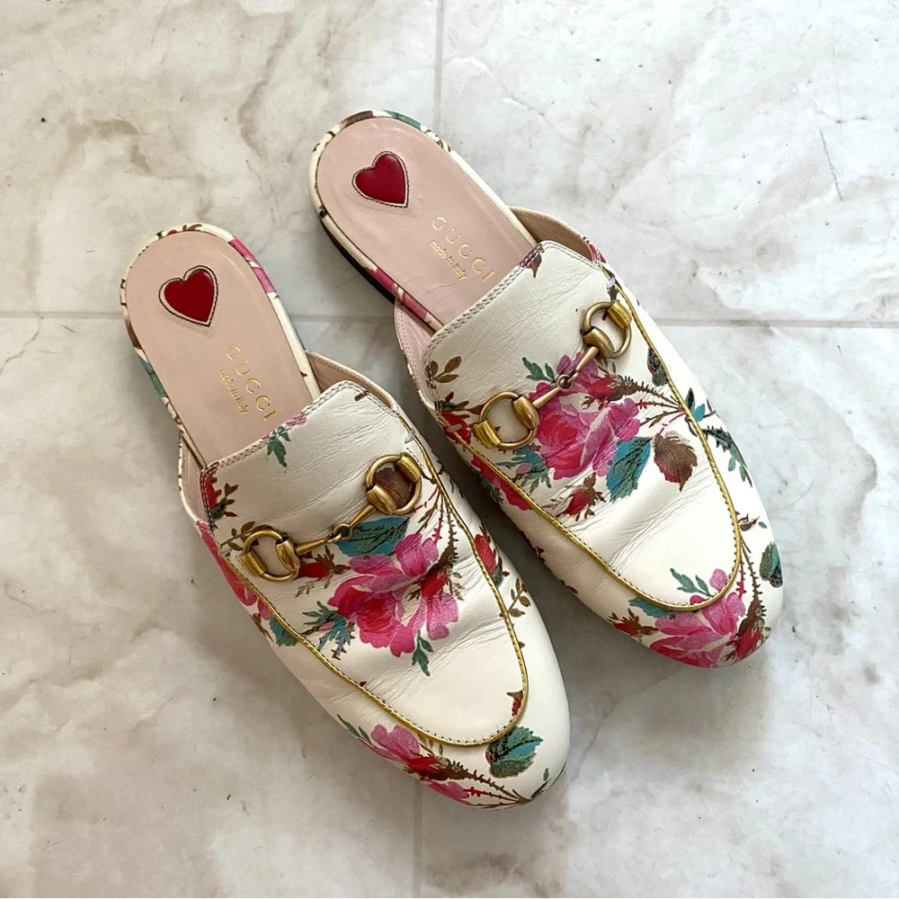 $990 Gucci Made in Italy Calfskin Stamp Allover Rose Princetown Mules Size 6 - Picture 2 of 11
